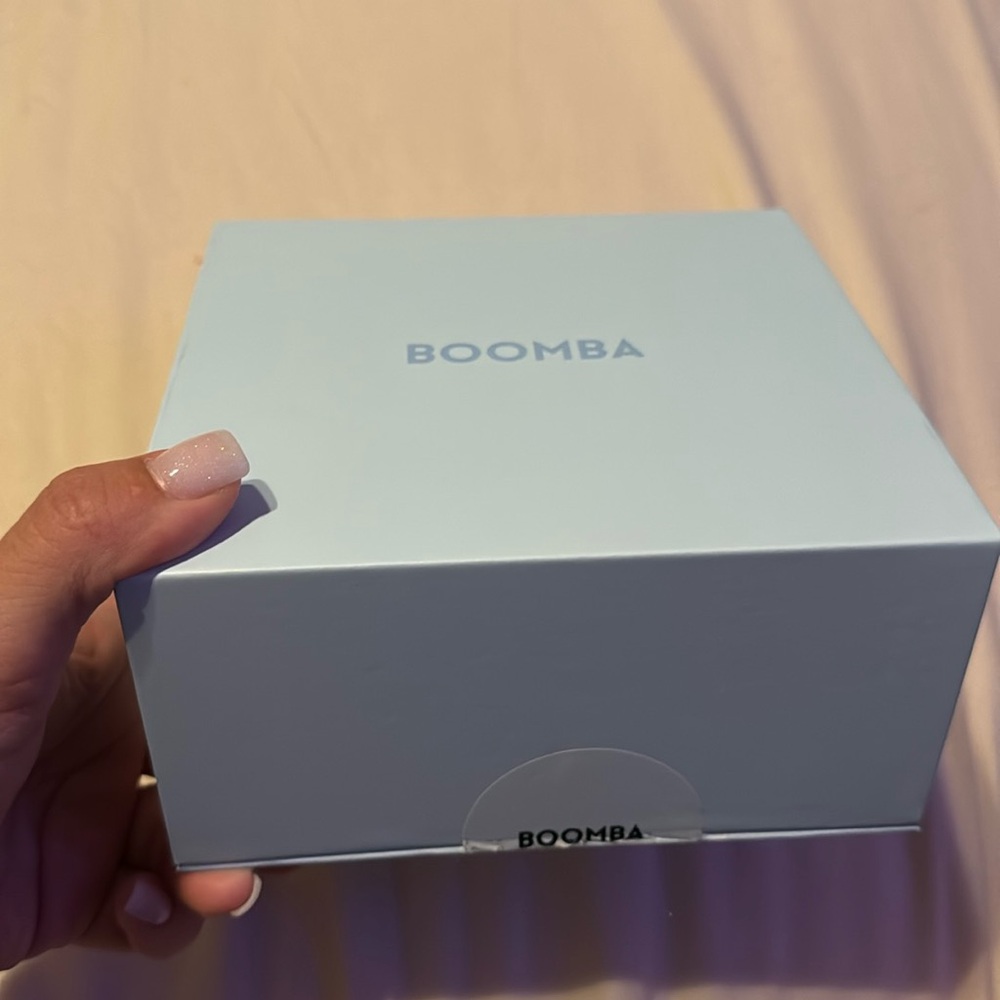 Boomba Wedding dress cups